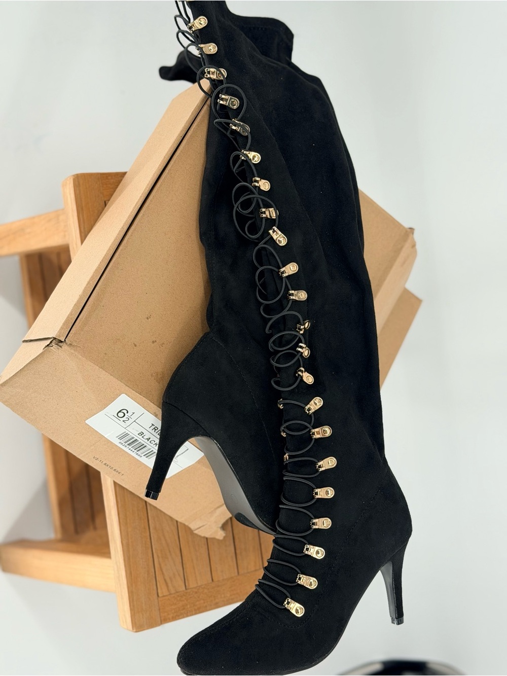 NEW Journee Collection Thrill Black Suede Lace-Up Knee-High Heeled Boots 6.5